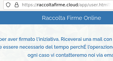 Screenshot di una pagina del sito raccoltafirme.cloud in cui la parola "perchè" appare storpiata in "perchÉ"