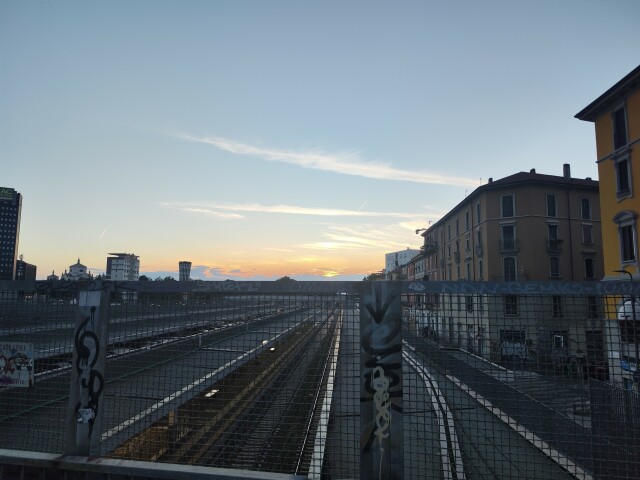 Panorama milanese. Stazione Garibaldi al tramonto.